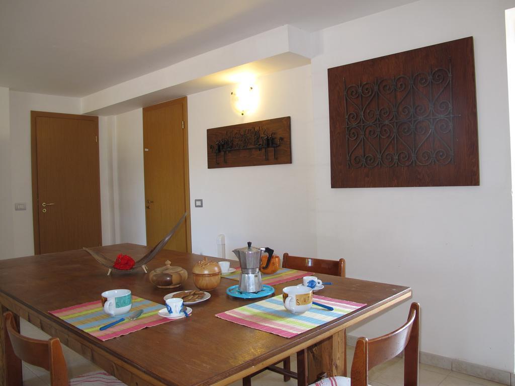 Al Ficodindia Apartment ซัมปิเอรี ภายนอก รูปภาพ